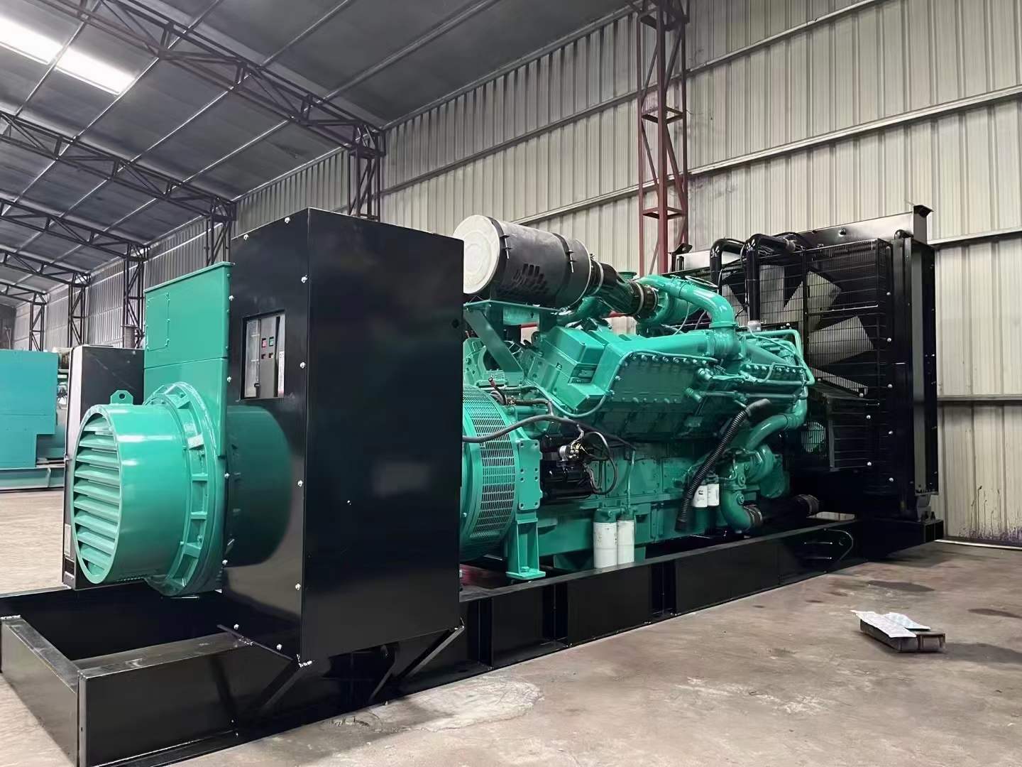 明光如何降低 800kW 柴油发电机输出电流的波动？