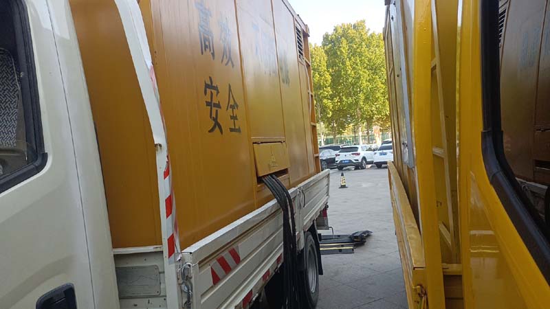 明光如何判断柴油发电机组和UPS电源的切换时间是否符合要求？